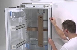 Установка встраиваемого холодильника в Барнауле